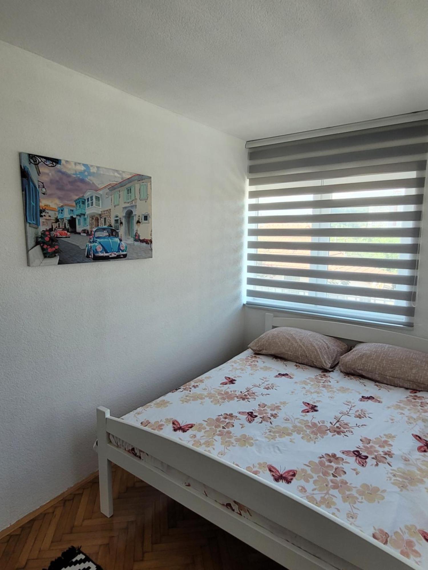 Apartmani Elegance Тузла Екстер'єр фото