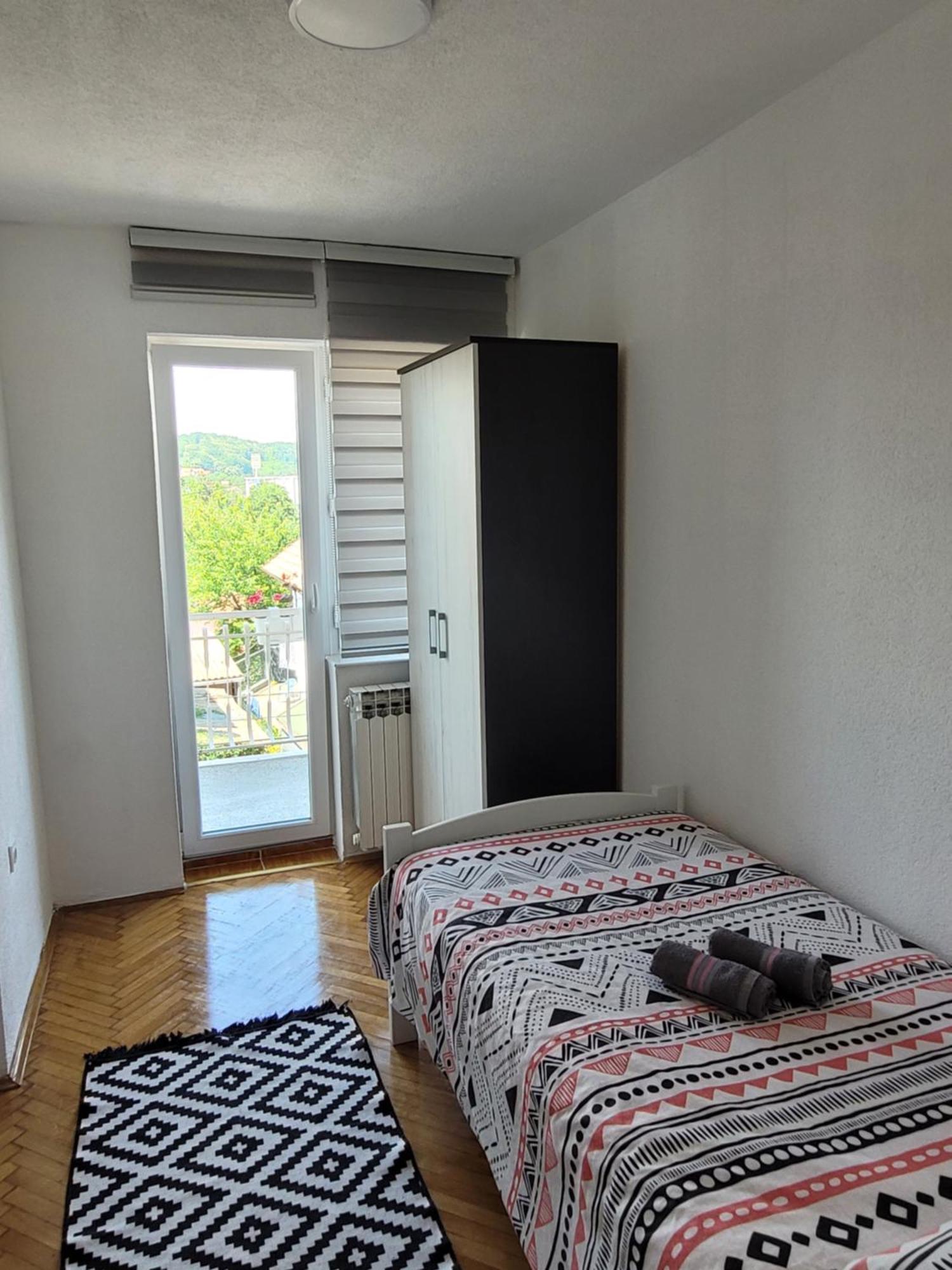 Apartmani Elegance Тузла Екстер'єр фото