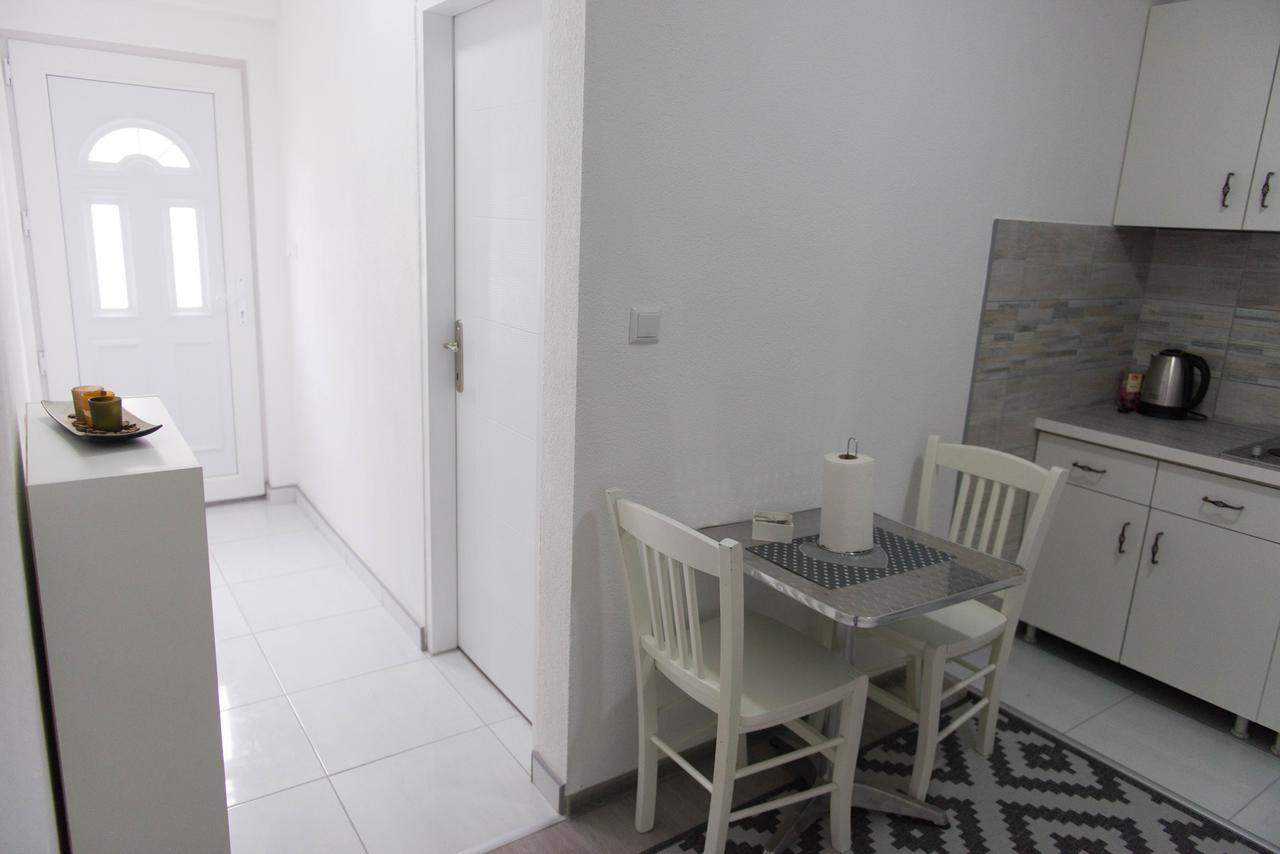 Apartmani Elegance Тузла Екстер'єр фото