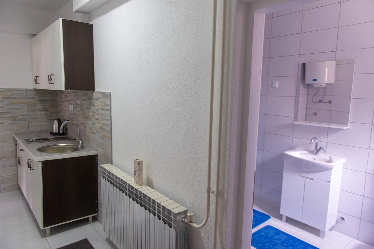 Apartmani Elegance Тузла Екстер'єр фото