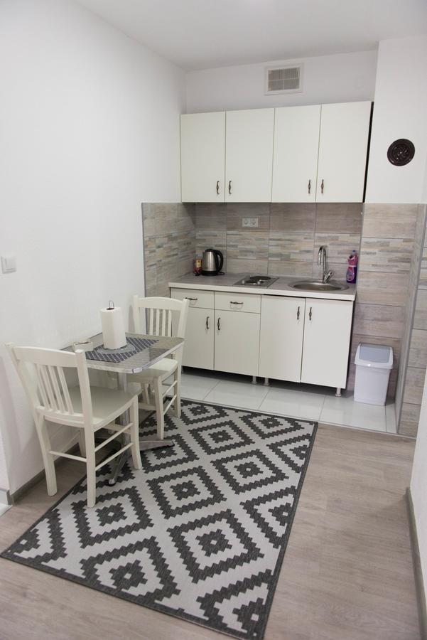 Apartmani Elegance Тузла Екстер'єр фото