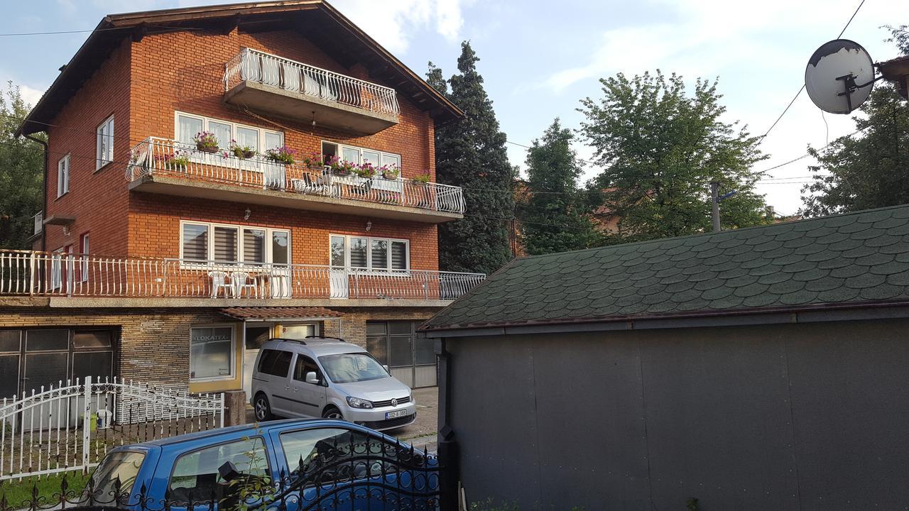 Apartmani Elegance Тузла Екстер'єр фото